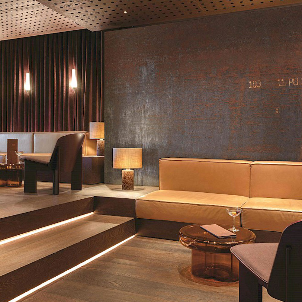 Restaurant wallpaper with a rust look from La Muur Wallpapers
